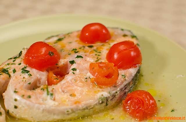 Salmone al cartoccio ricetta semplice e veloce for Salmone ricette
