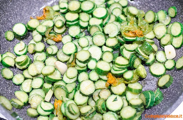 Crepes salate con zucchine
