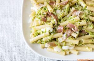 pasta_zucchine_e_speck_ricetta_semplice